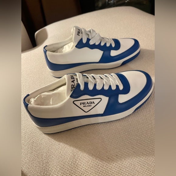 I’m selling these new Prada shoes, they are size 8 and fit like a size9 - Picture 4 of 4